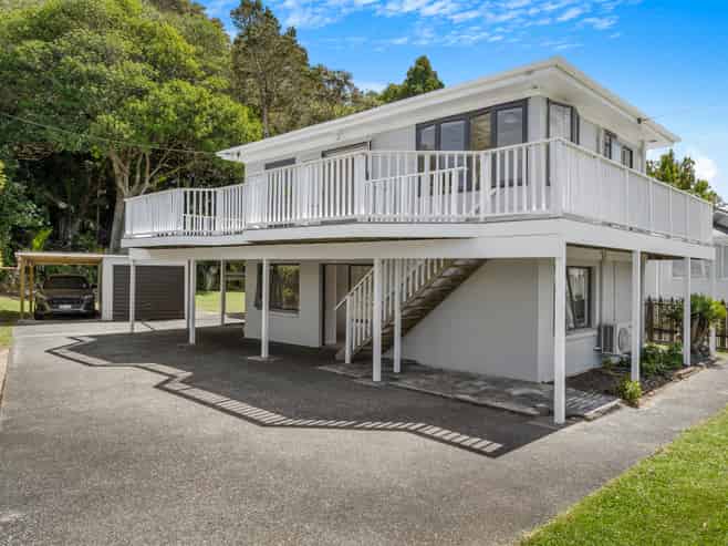 89 Clinton Road, Matakana