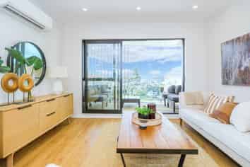 406B  Hibiscus Coast Highway , Orewa