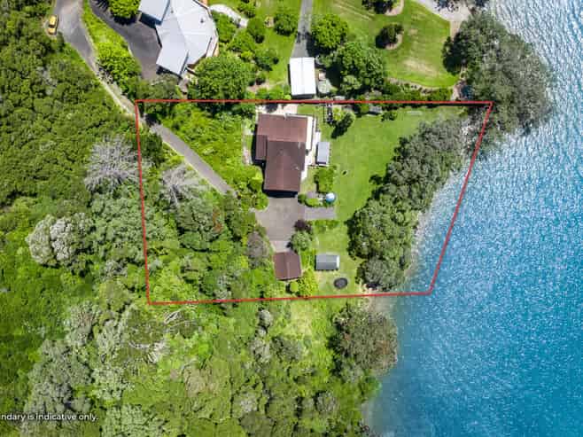 31 Young Street, Mahurangi East
