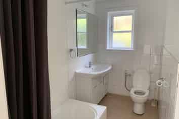 7 Bell Street, Marton