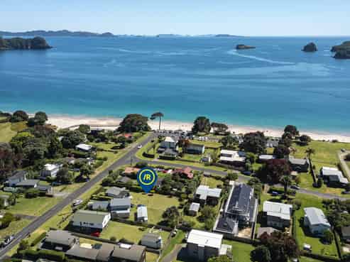 11 Hahei Beach Road, Hahei