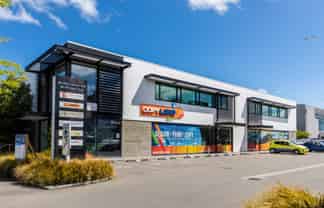 Immaculate Ground Floor Opportunity 