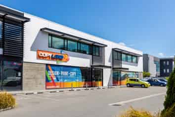 Immaculate Ground Floor Opportunity 