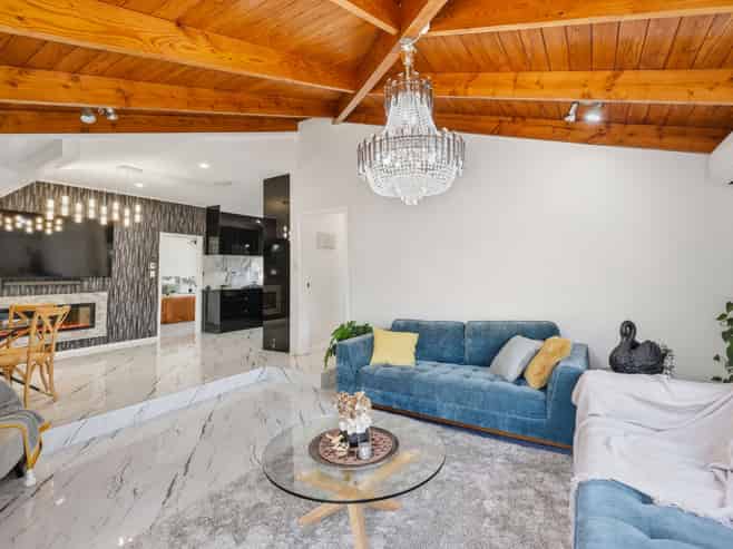 2/135 Bucklands Beach Road, Bucklands Beach