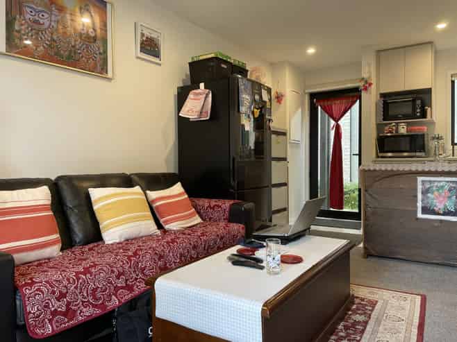 10/17 Pearce Crescent, Taita