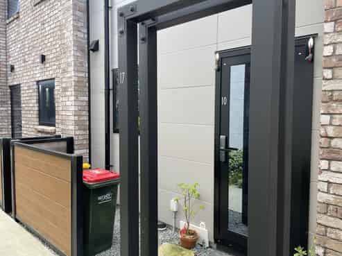 10/17 Pearce Crescent, Taita