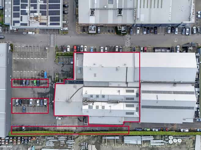 Must be sold – prime commercial opportunity