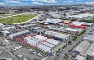 Must be sold – prime commercial opportunity