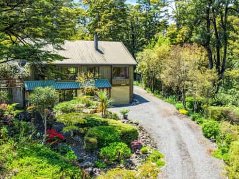 33 Kerr Bay Road, St Arnaud