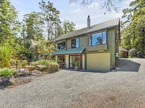 33 Kerr Bay Road, St Arnaud