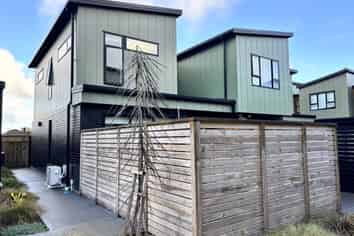 9/7 Johnston Grove, Taita