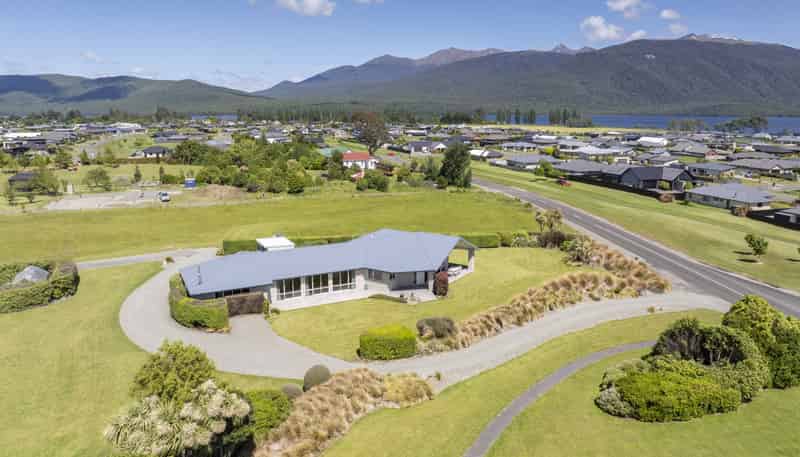 120 Aparima Drive, Te Anau