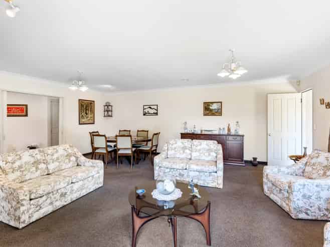 14 Hurunui Street, Waikanae