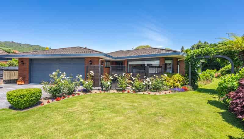 14 Hurunui Street, Waikanae