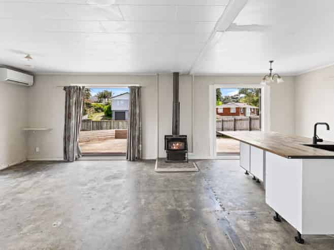 15 Kopi Place, Massey