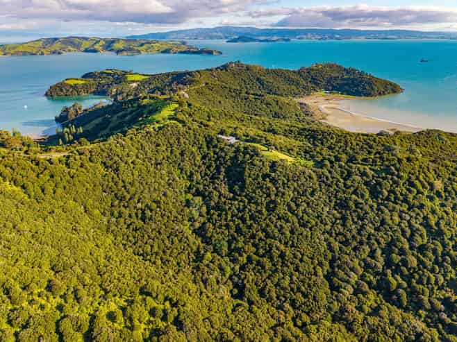 8 and 24 Te Matuku Point Lane, Waiheke Island
