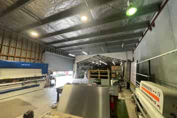 Central New Lynn Industrial - For Lease