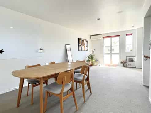 89 Albionvale Road , Glen Eden