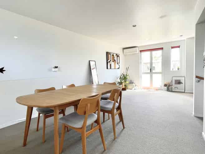 89 Albionvale Road , Glen Eden