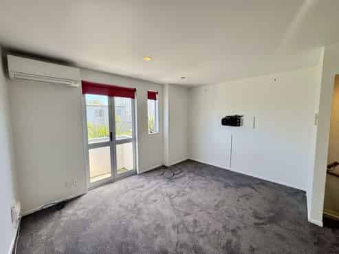 89 Albionvale Road , Glen Eden