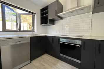 10 Whakawhiti Street, Spotswood