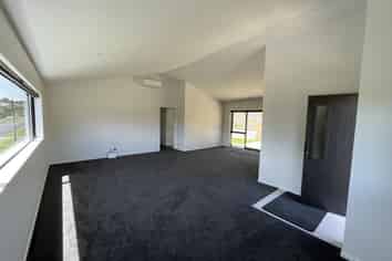 10 Whakawhiti Street, Spotswood