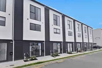 68 Tukari Lane, Mangere Bridge