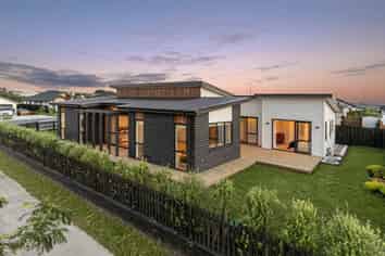 86 Maurice Kelly Road, Milldale