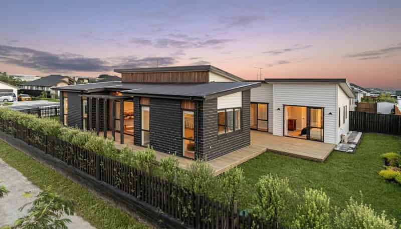 86 Maurice Kelly Road, Milldale