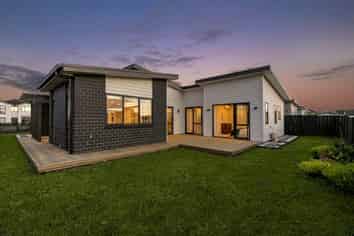 86 Maurice Kelly Road, Milldale