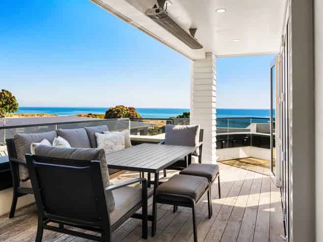 2/203 Marine Parade, Mount Maunganui