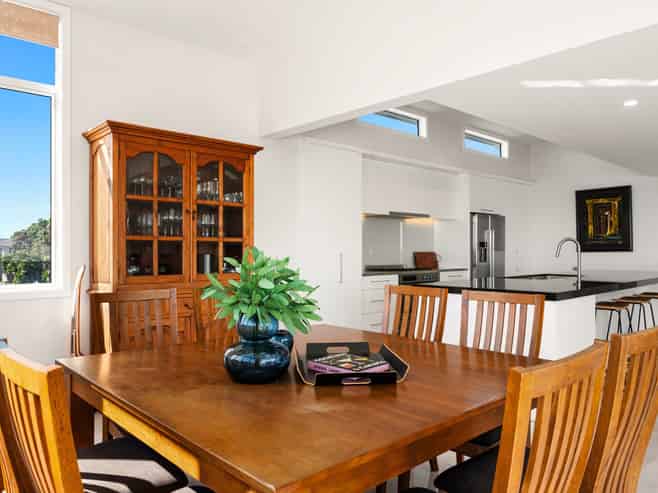 2/203 Marine Parade, Mount Maunganui