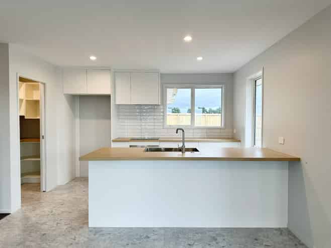 83 Kopakopa Crescent , Wharewaka