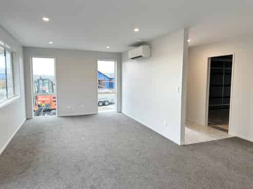 83 Kopakopa Crescent , Wharewaka