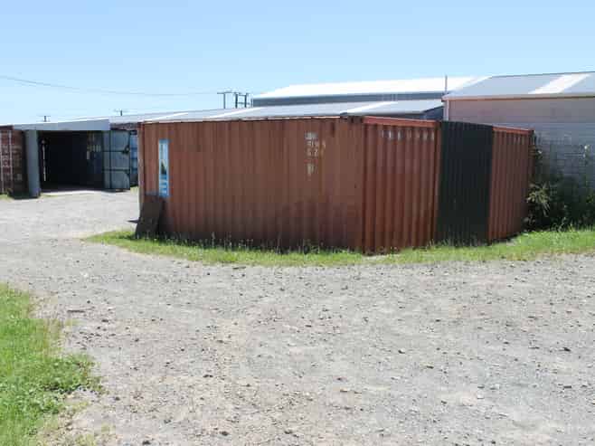 THE PERFECT TRADIE'S YARD!