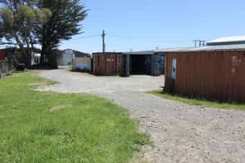 THE PERFECT TRADIE'S YARD!