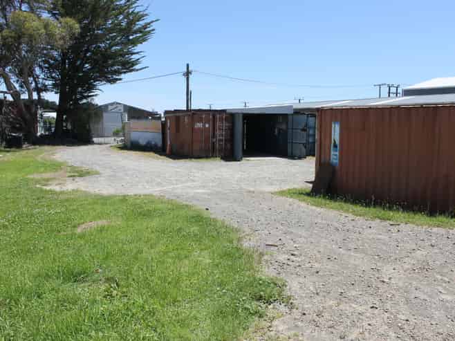 THE PERFECT TRADIE'S YARD!