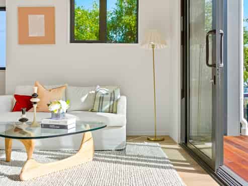 584 Beach Road, Rothesay Bay