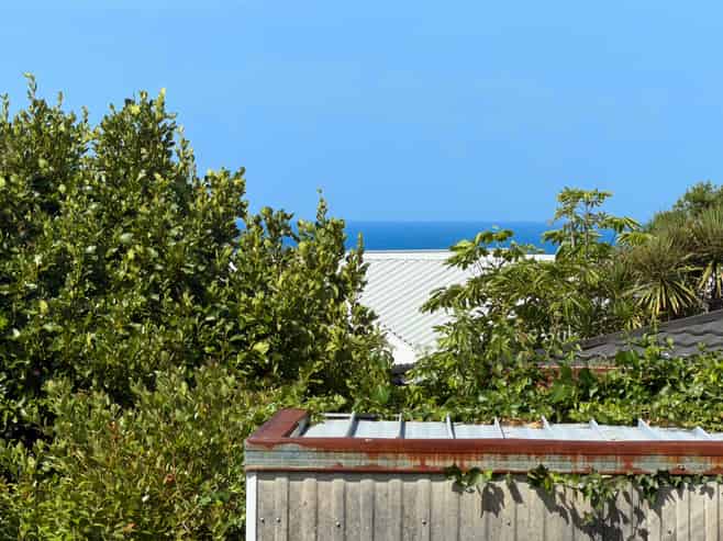 584 Beach Road, Rothesay Bay