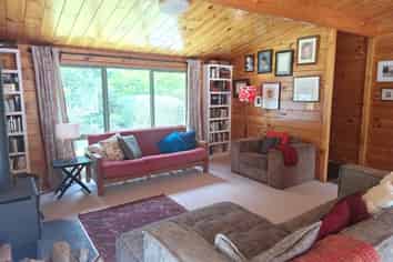 1083 Blue Mountains Road , Blue Mountains