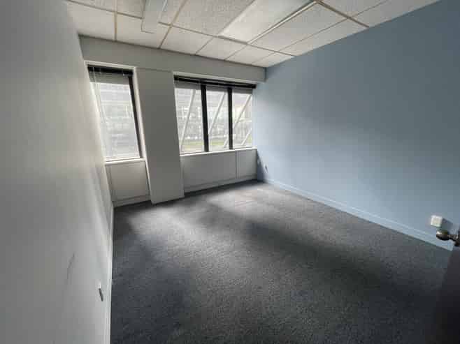 Partitioned Clinic Space on Victoria Street