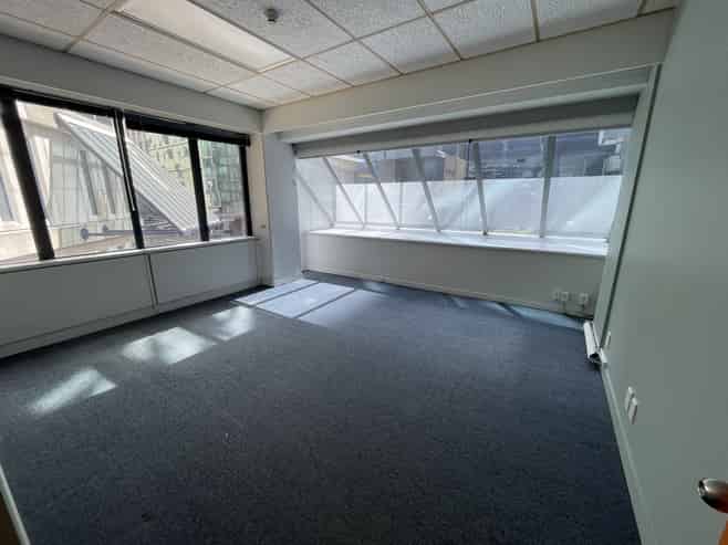 Partitioned Clinic Space on Victoria Street