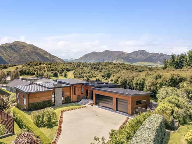 20 Edgewood Place, Peninsula Bay, Wanaka