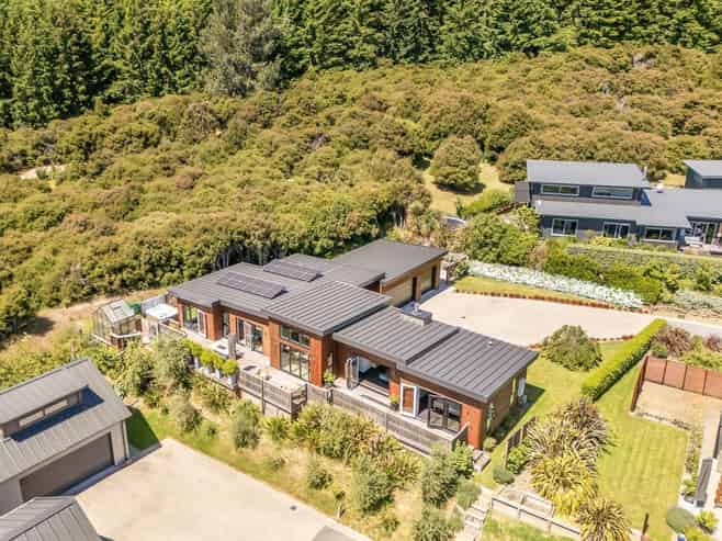 20 Edgewood Place, Peninsula Bay, Wanaka