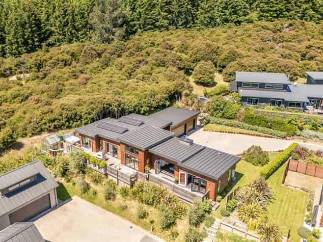 20 Edgewood Place, Peninsula Bay, Wanaka