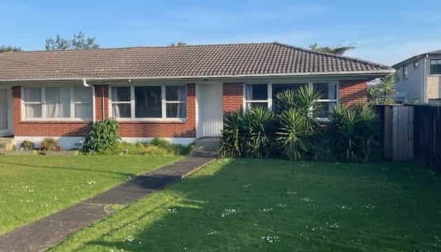 2/468 Swanson Road, Ranui