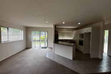 141 Stancombe Road, Flat Bush