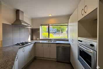 141 Stancombe Road, Flat Bush