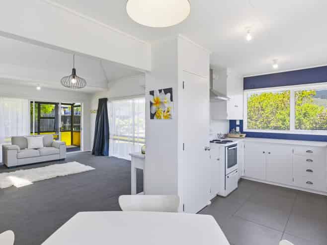 2 Cypress Grove, Paraparaumu