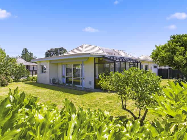 2 Cypress Grove, Paraparaumu